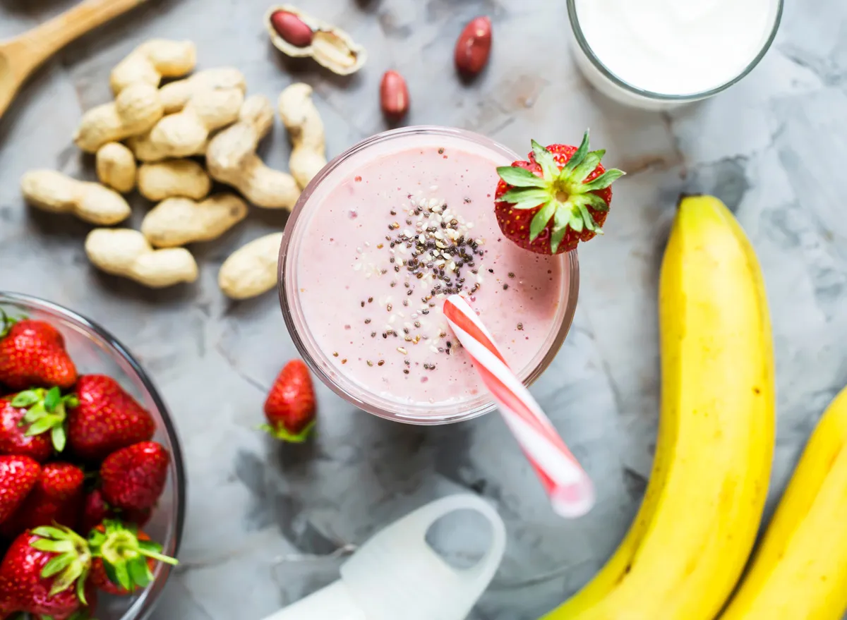 11 Delicious Low-Calorie Smoothie Recipes for Weight Loss