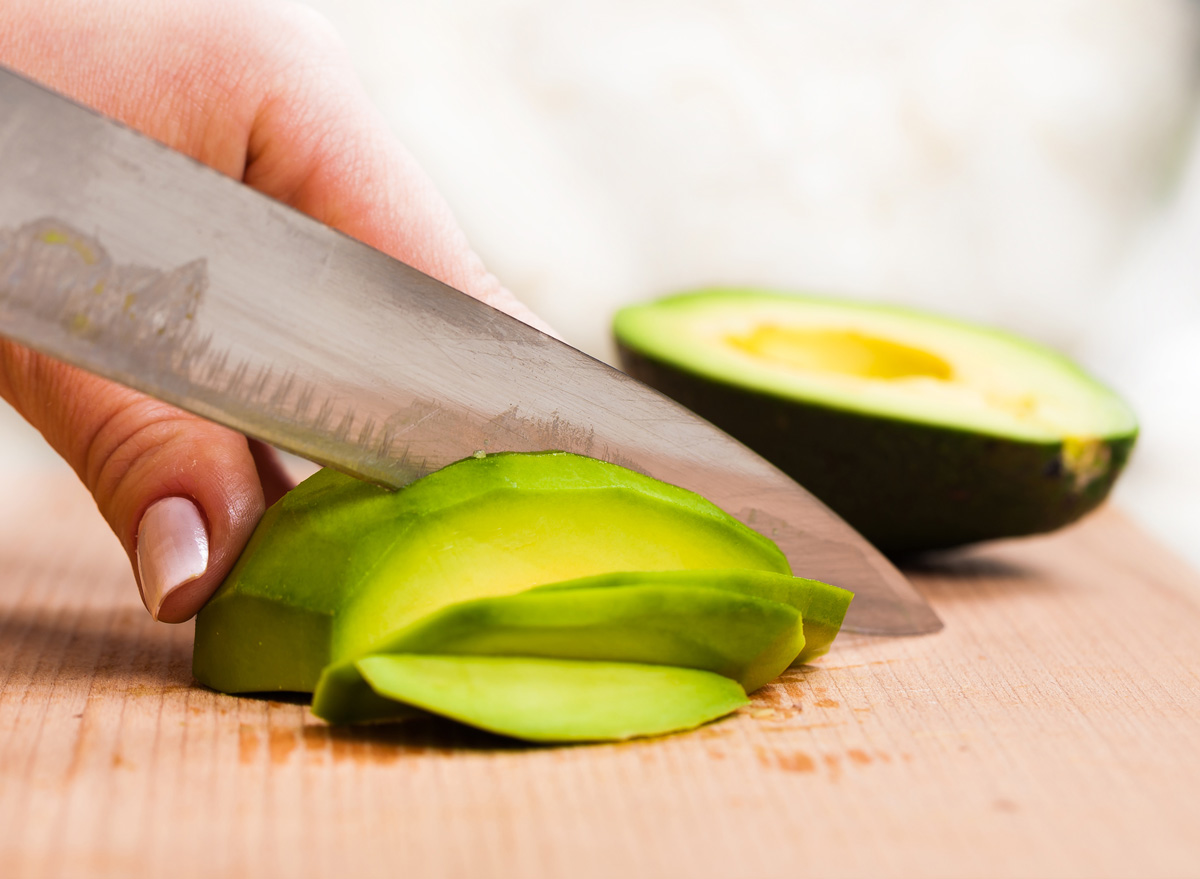 Slicing avocado