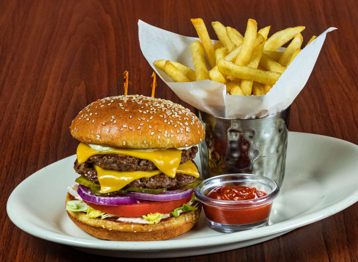 cheesecake factory burger