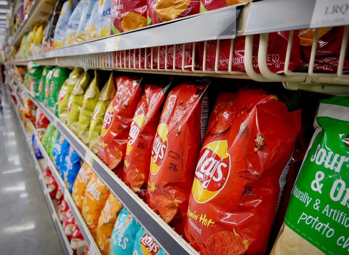 20 Discontinued Snacks May Never See Again