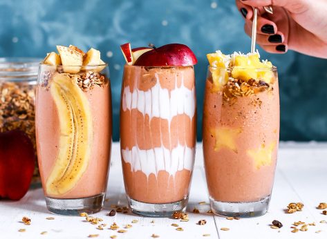 8 Hacks To Make Your Smoothie Healthier