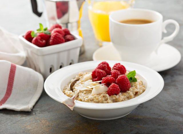 raspberries oatmeal