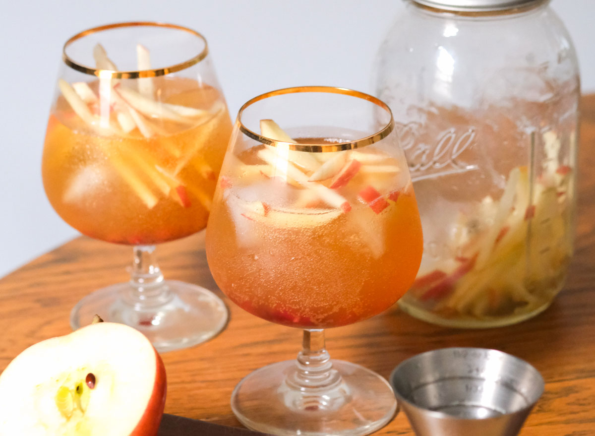 glasses of sparkling apple sangria