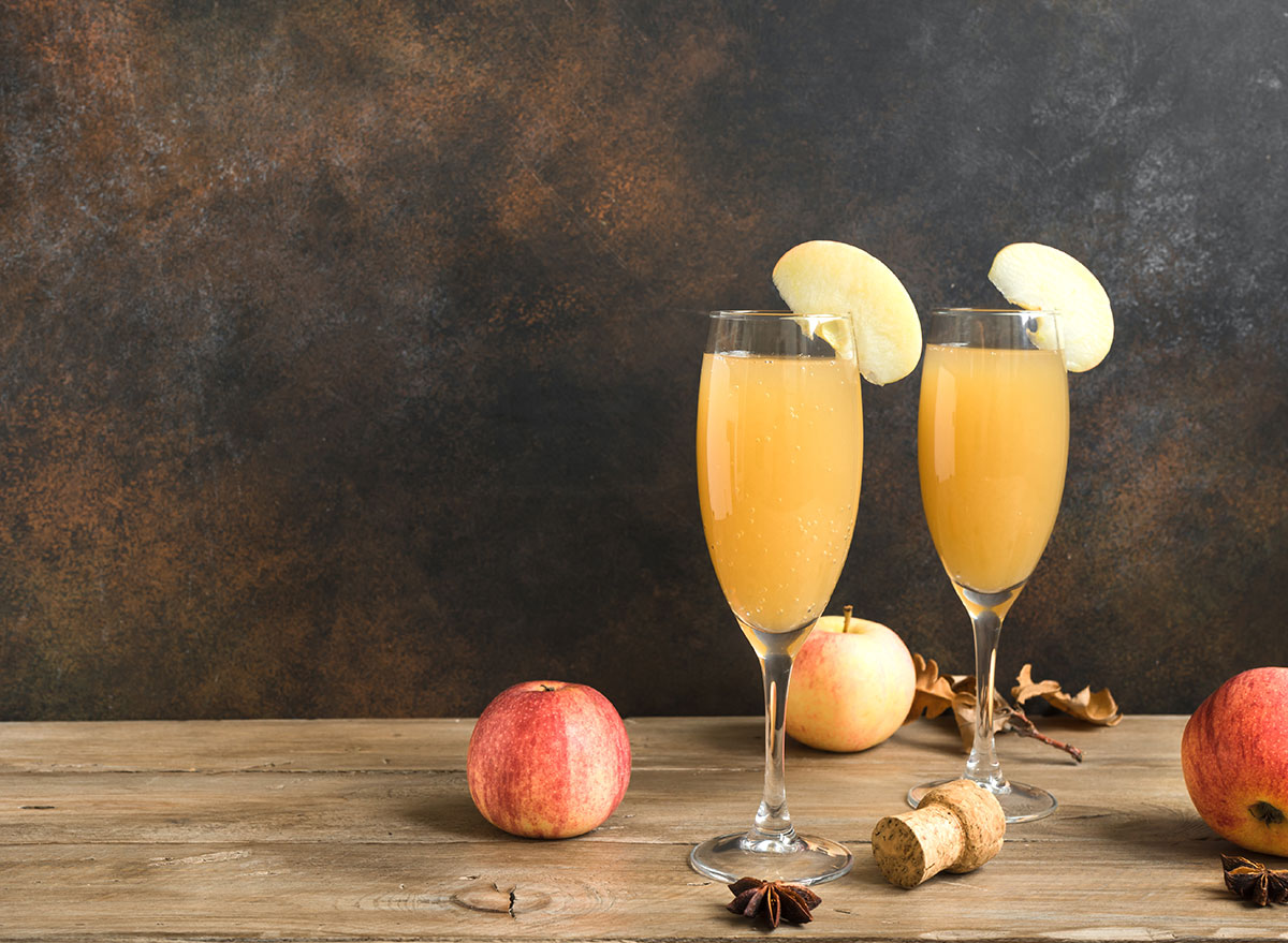 apple cider mimosa