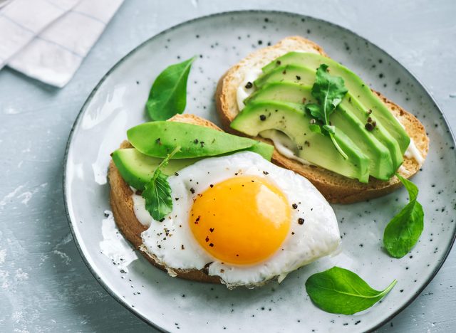 avocado toast with egg