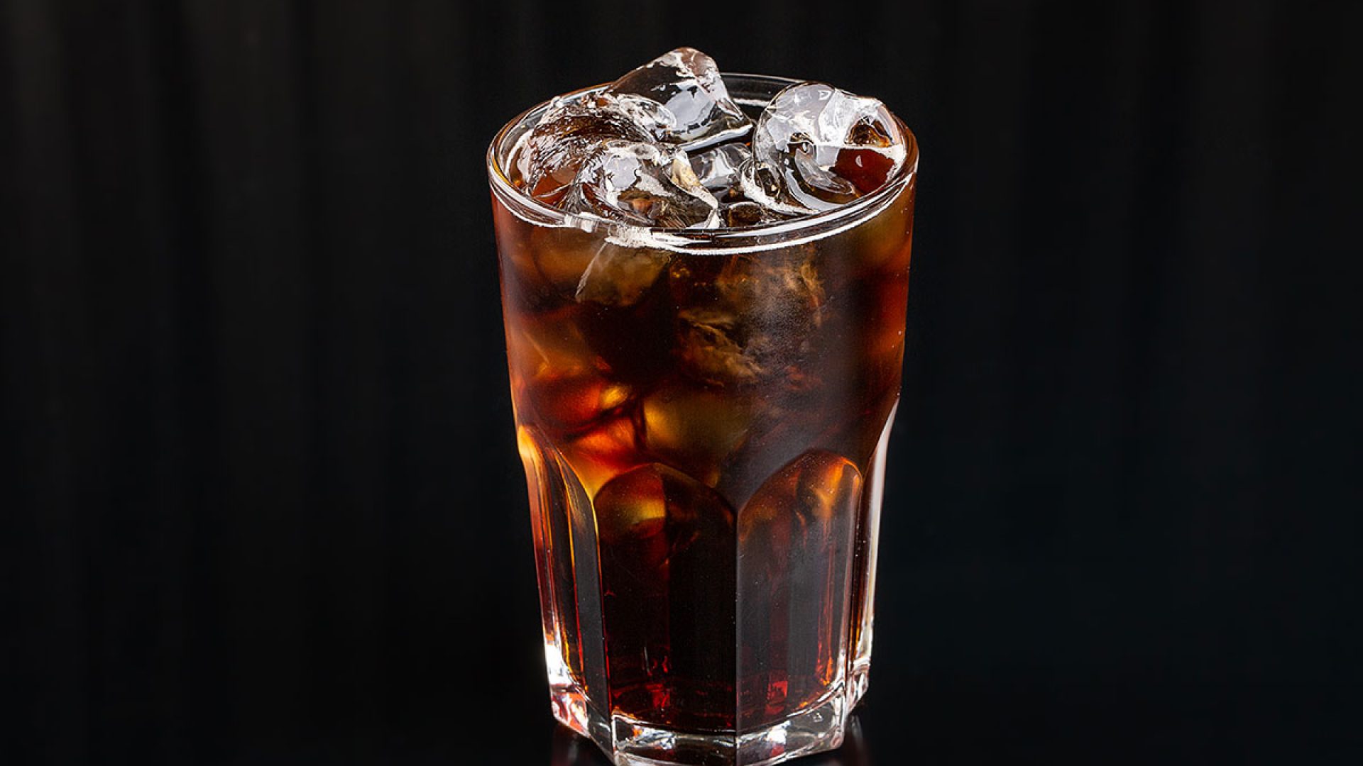 Shocking Video Shows Mold Growing In Glass of Coke Eat This Not That