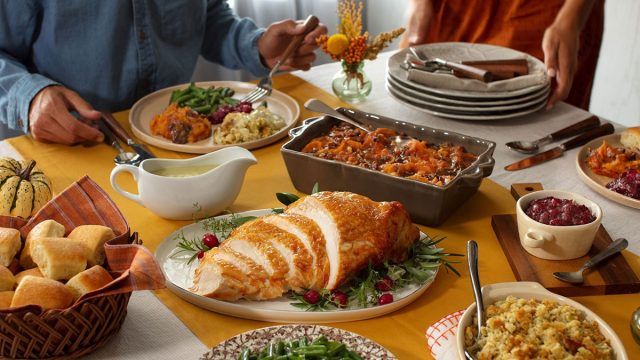 Cracker Barrel Is Making These Changes For The Holidays Eat This Not That
