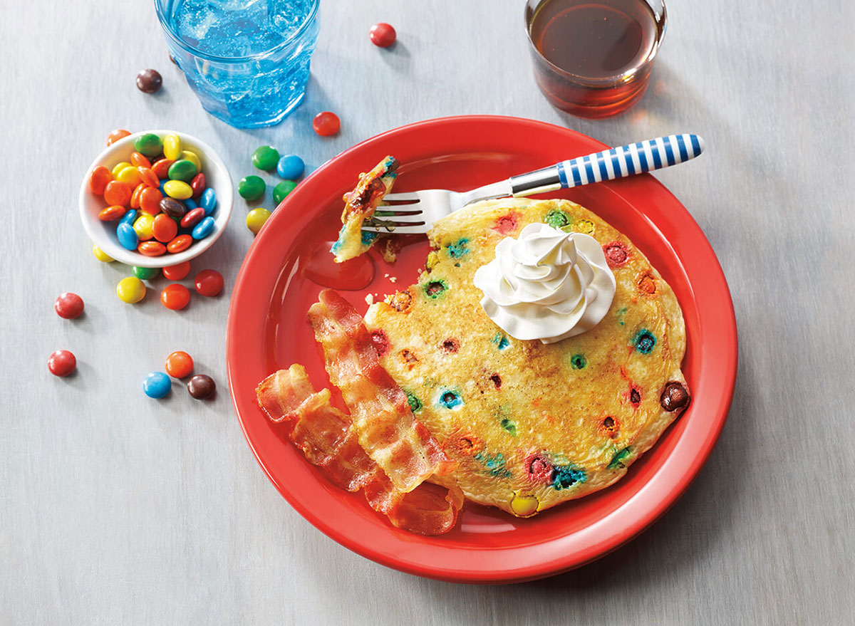 friendlys tie dye pancakes