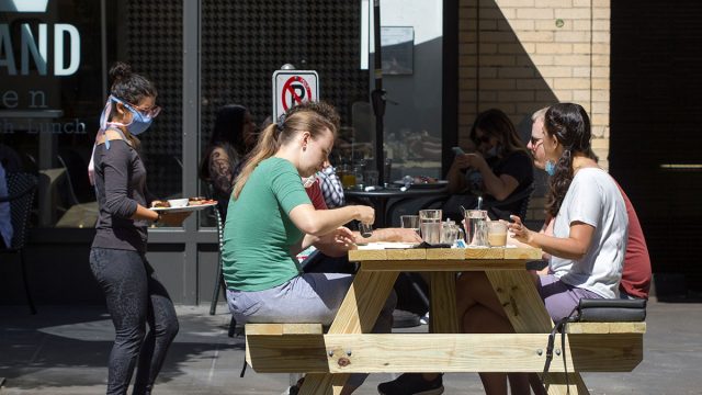 outdoor dining oregon