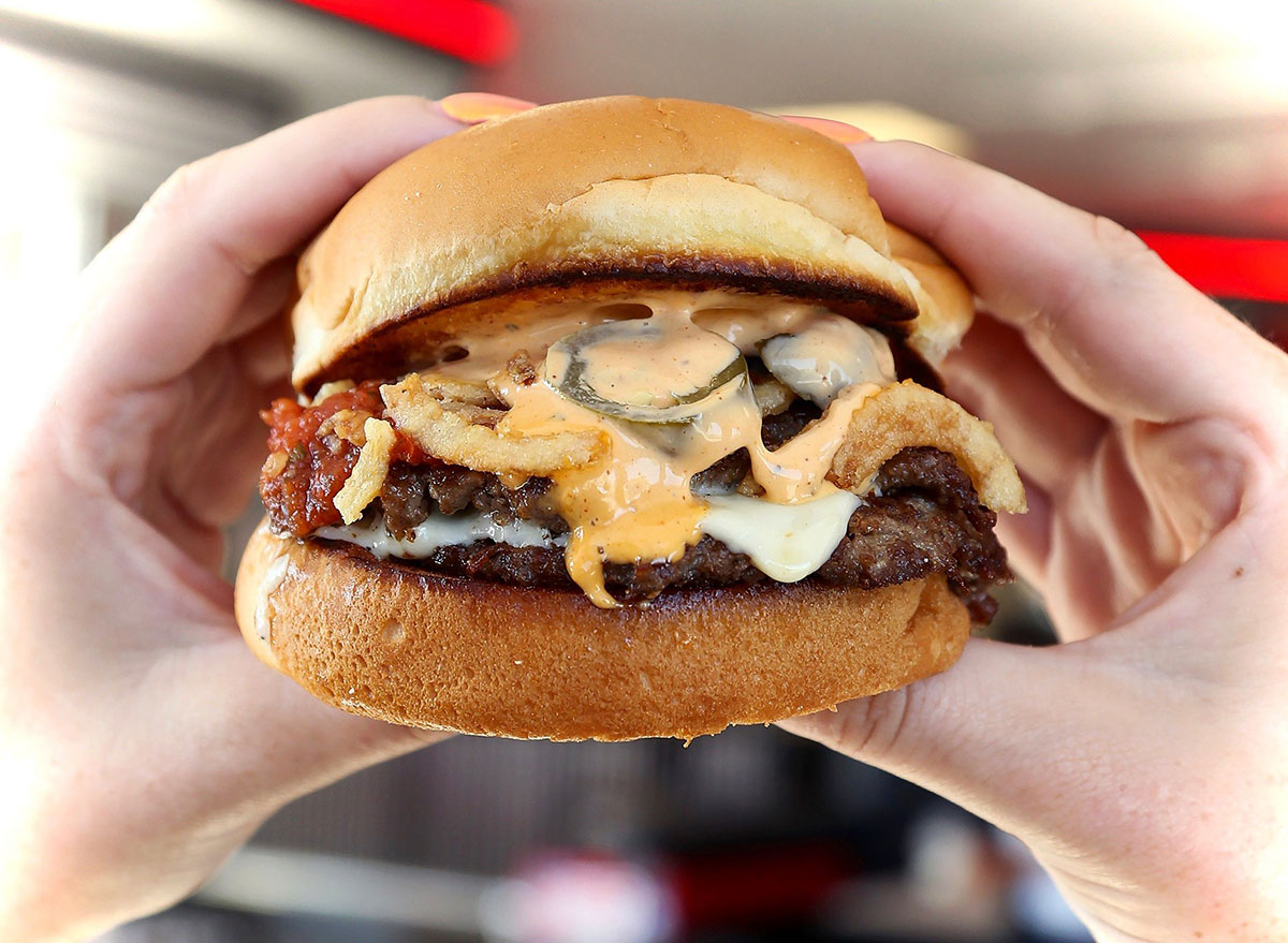 steak-n-shake burger