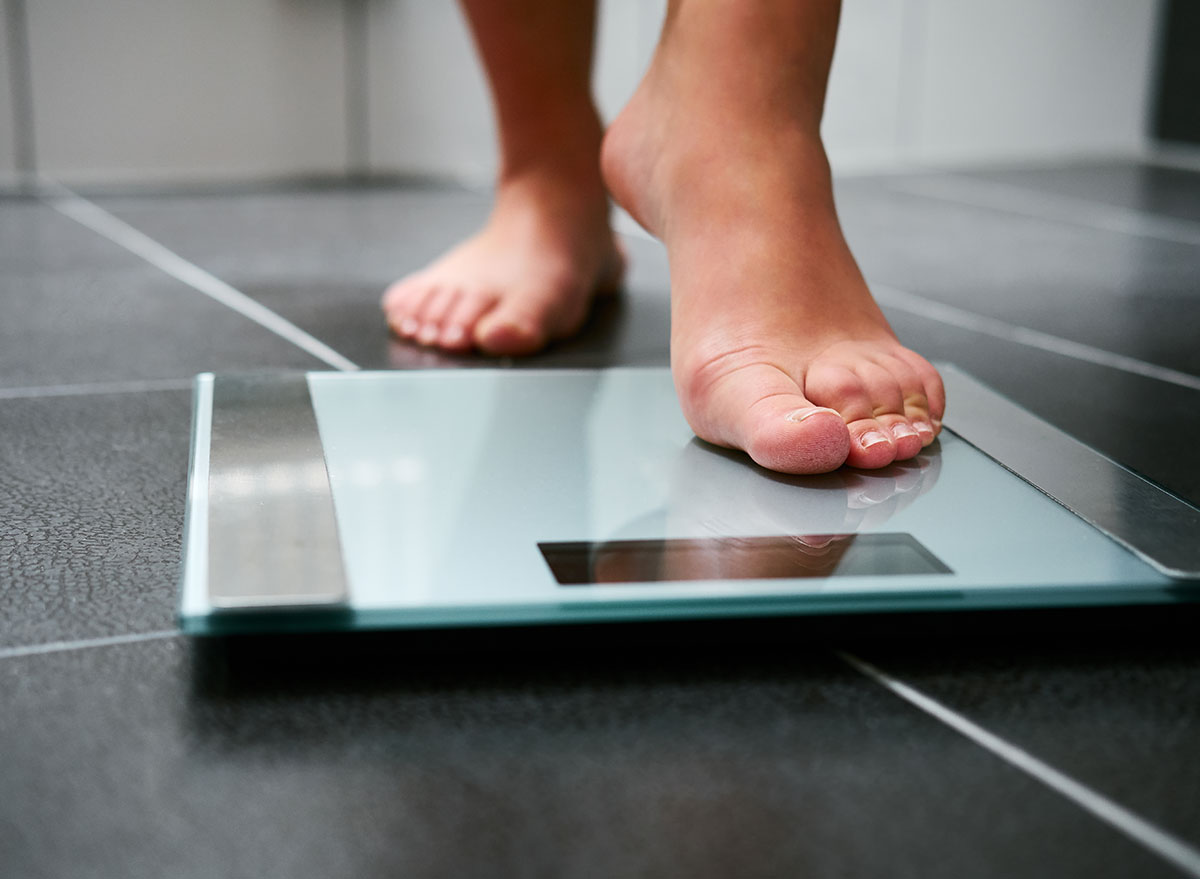 stepping on scale weight loss