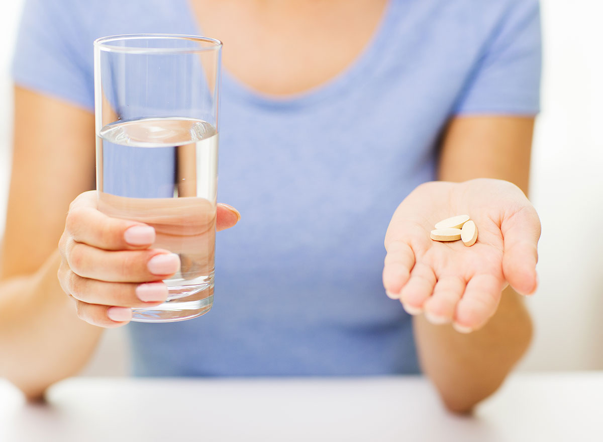 7 Side Effects Of Taking A Multivitamin Every Day