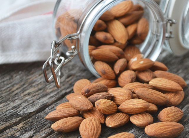 almond container