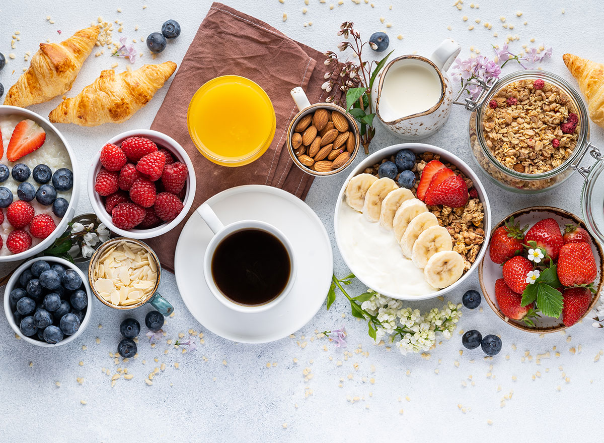 Hydrating Breakfast Choices for a Refreshed Start