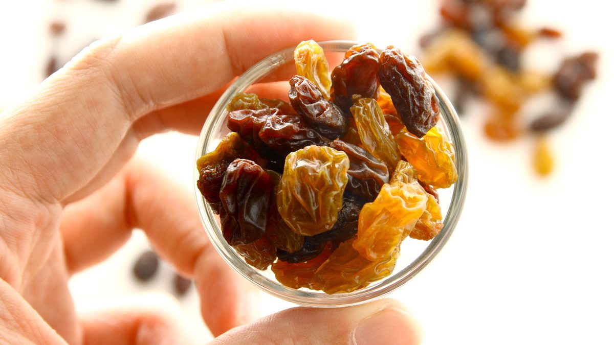 What Happens To Your Body When You Eat Raisins Eat This Not That