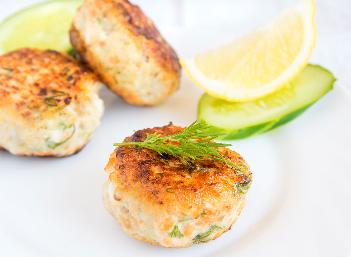 salmon cakes