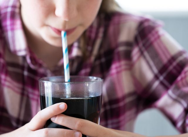 woman drinking diet soda