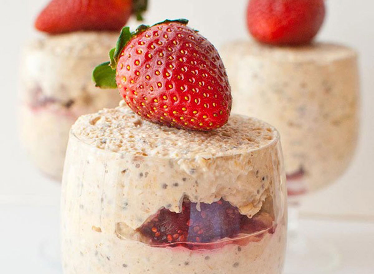 Peanut Butter Jelly Overnight Oats