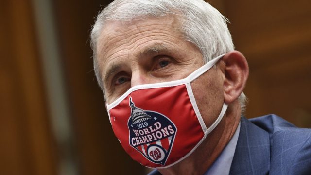 Doctor Anthony Fauci wearing face mask.
