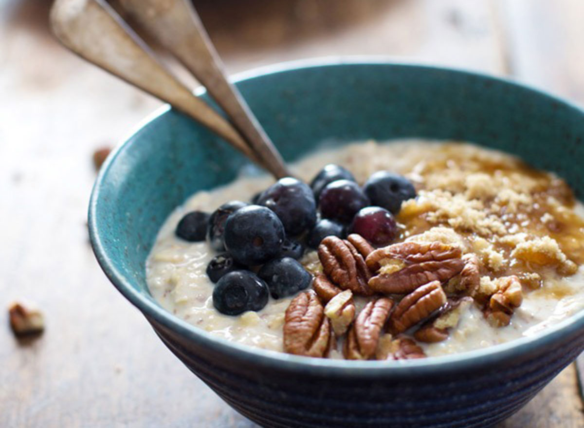 blueberry pecan oats