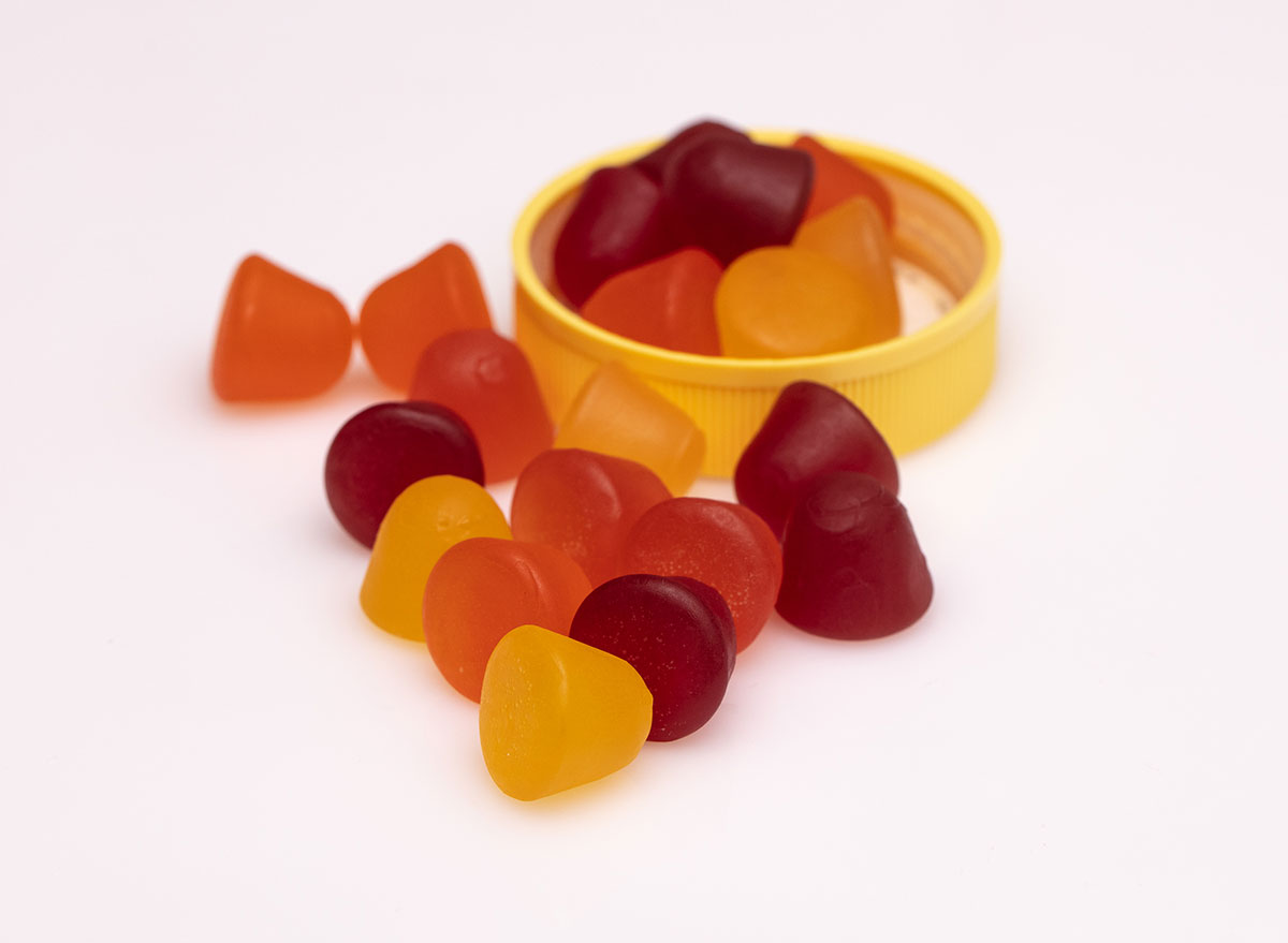 what-happens-to-your-body-when-you-take-too-many-gummy-vitamins-eat