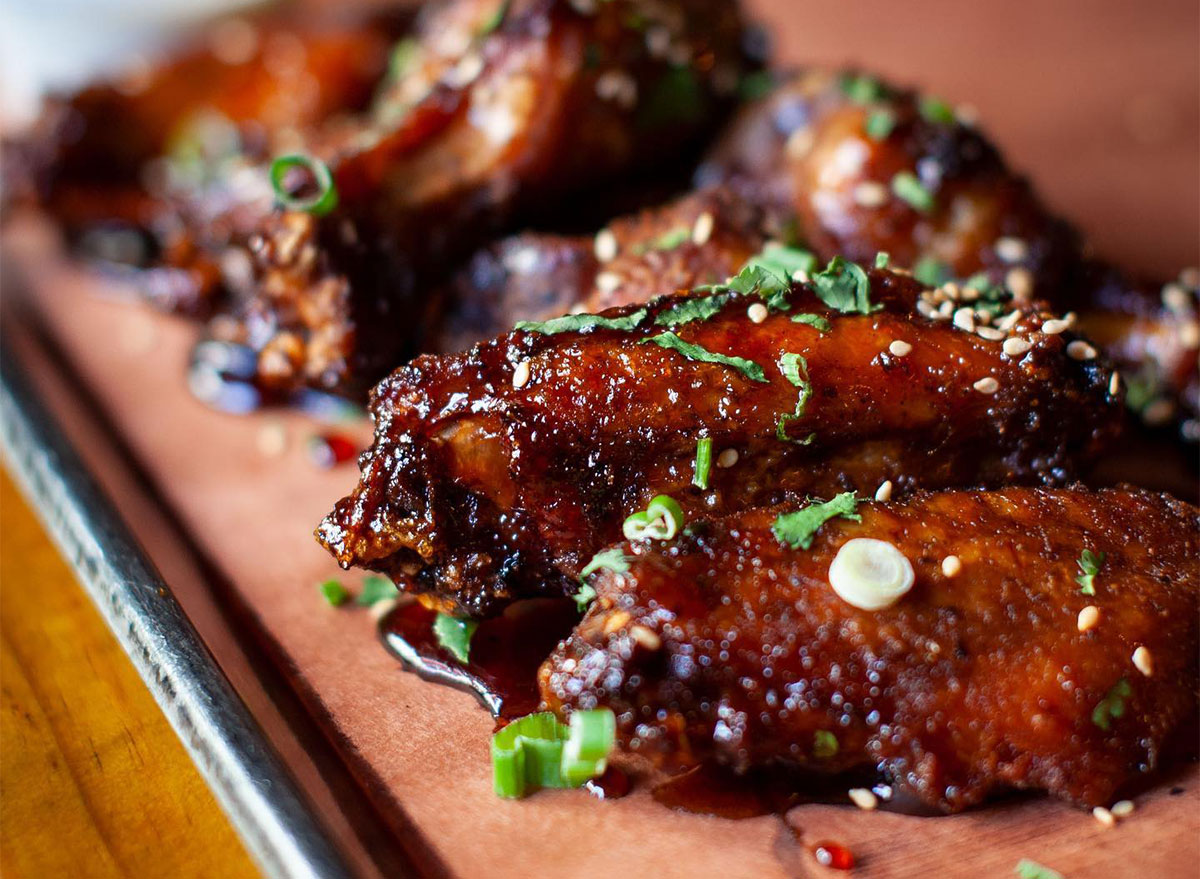 chicken wings with scallions