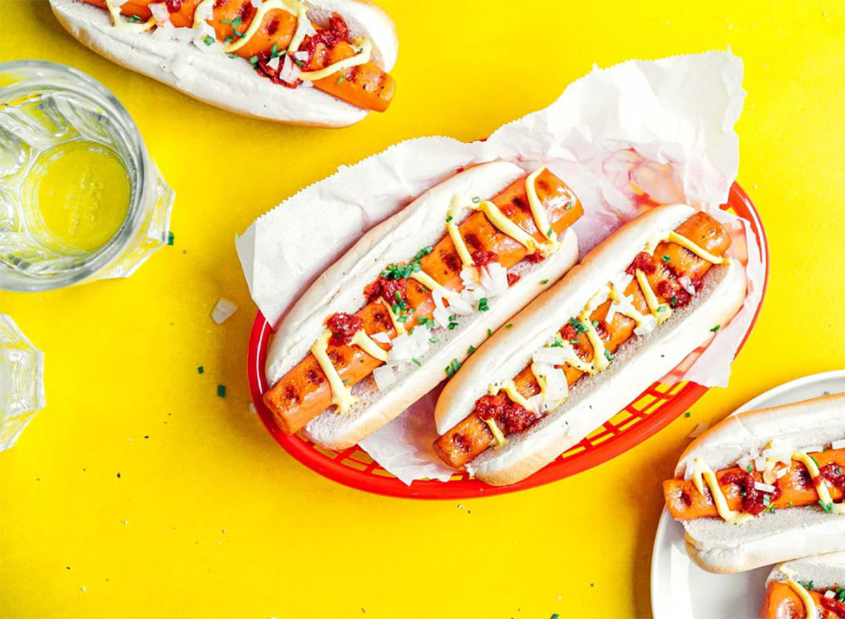 carrot hot dogs in buns