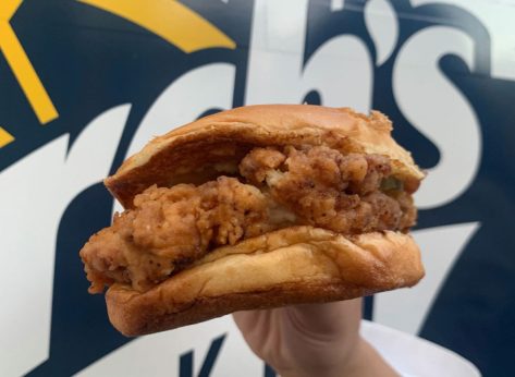 This Chicken Chain Is Opening 100 Locations 