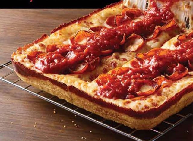 pizza hut detroit style pizza