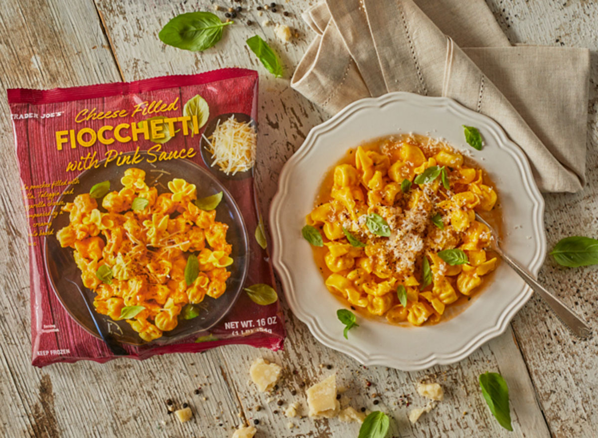 trader joes fioccheti pink sauce
