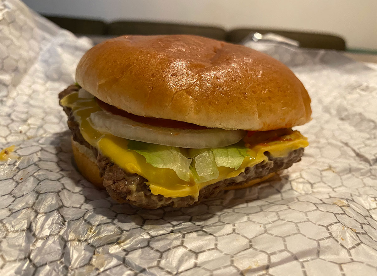 wendys daves simple cheeseburger