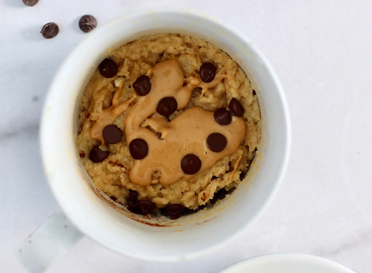 peanut butter mug cake with chocolate chips