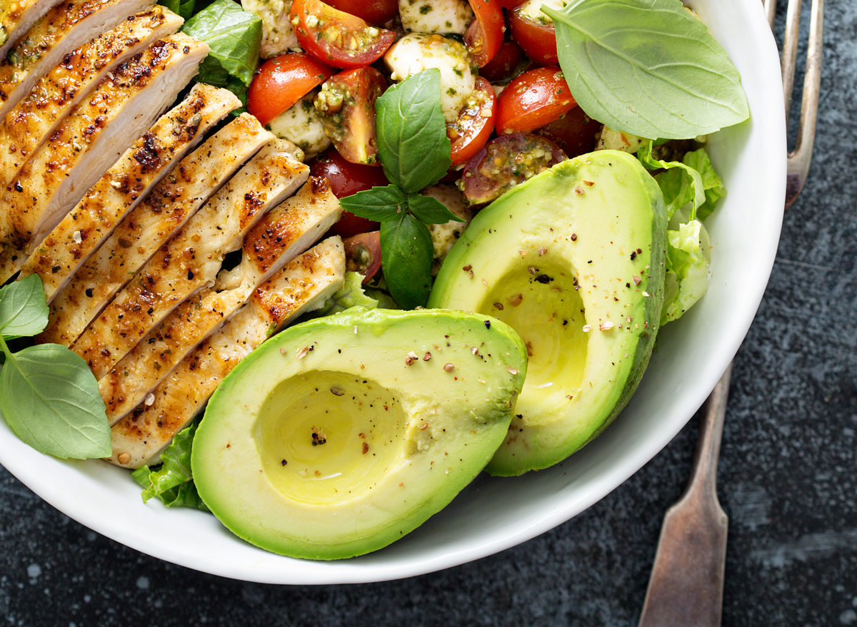 avocado caprese lunch bowl chicken tomatoes pesto