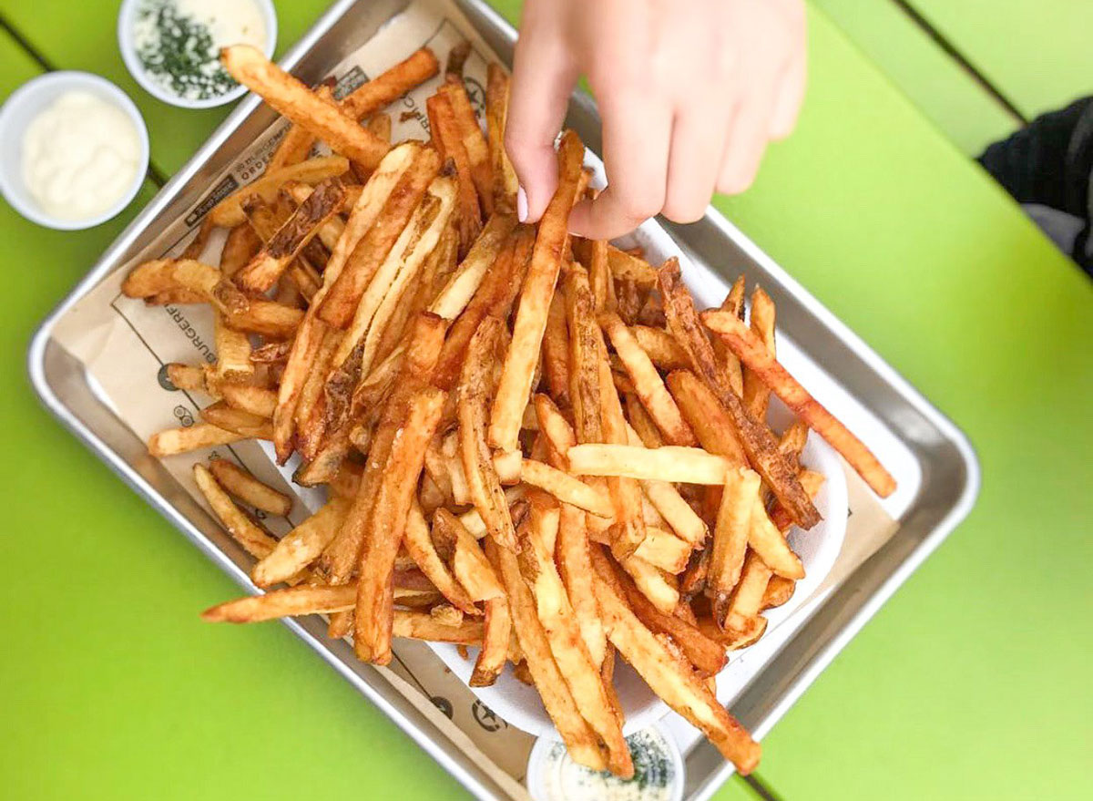 5 Fast-Food Chains That Use Fresh-Cut Potatoes for Their Fries
