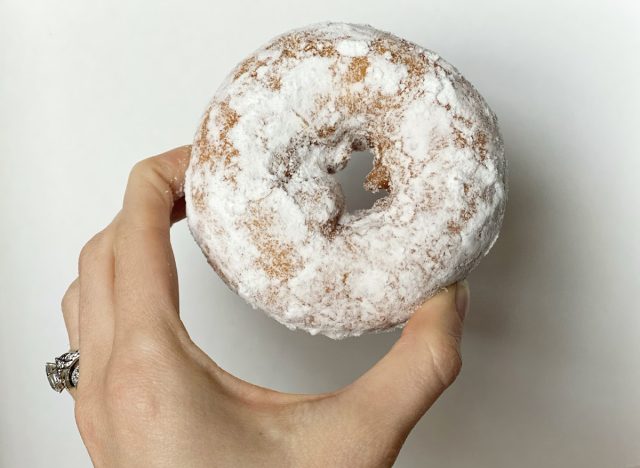 dunkin powdered donut
