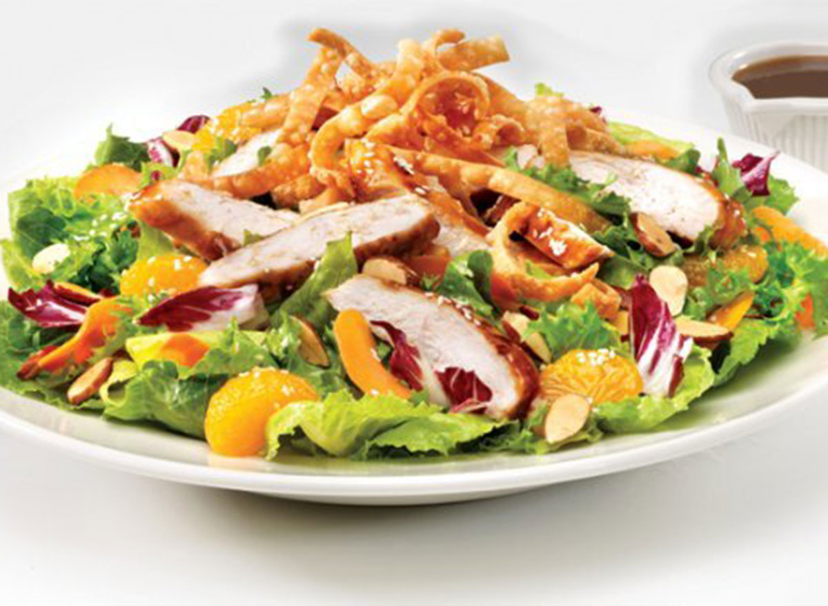 friendlys asian chicken salad