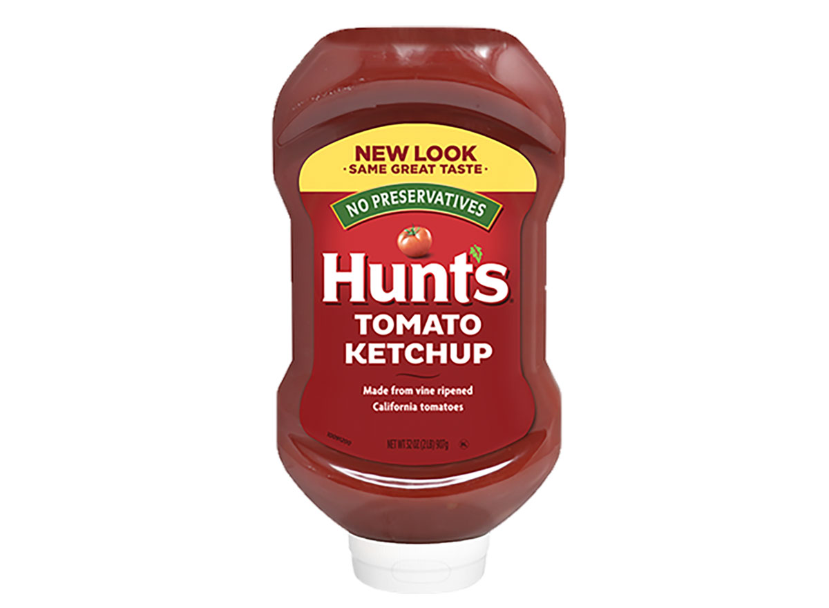 bottle of hunts tomato ketchup