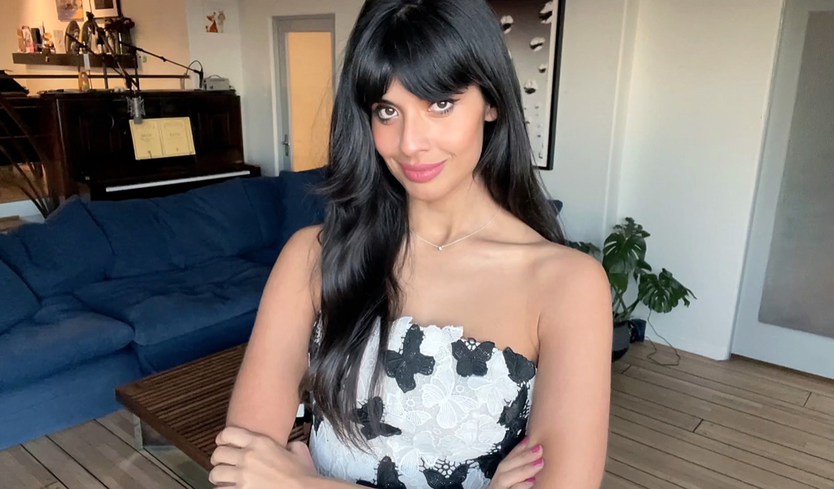 jameela jamil in black and white dress at home