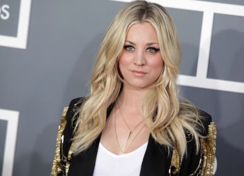 kaley cuoco in black jacket on red carpet