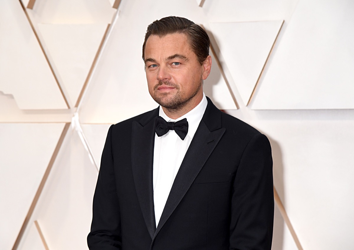 leonardo dicaprio on red carpet