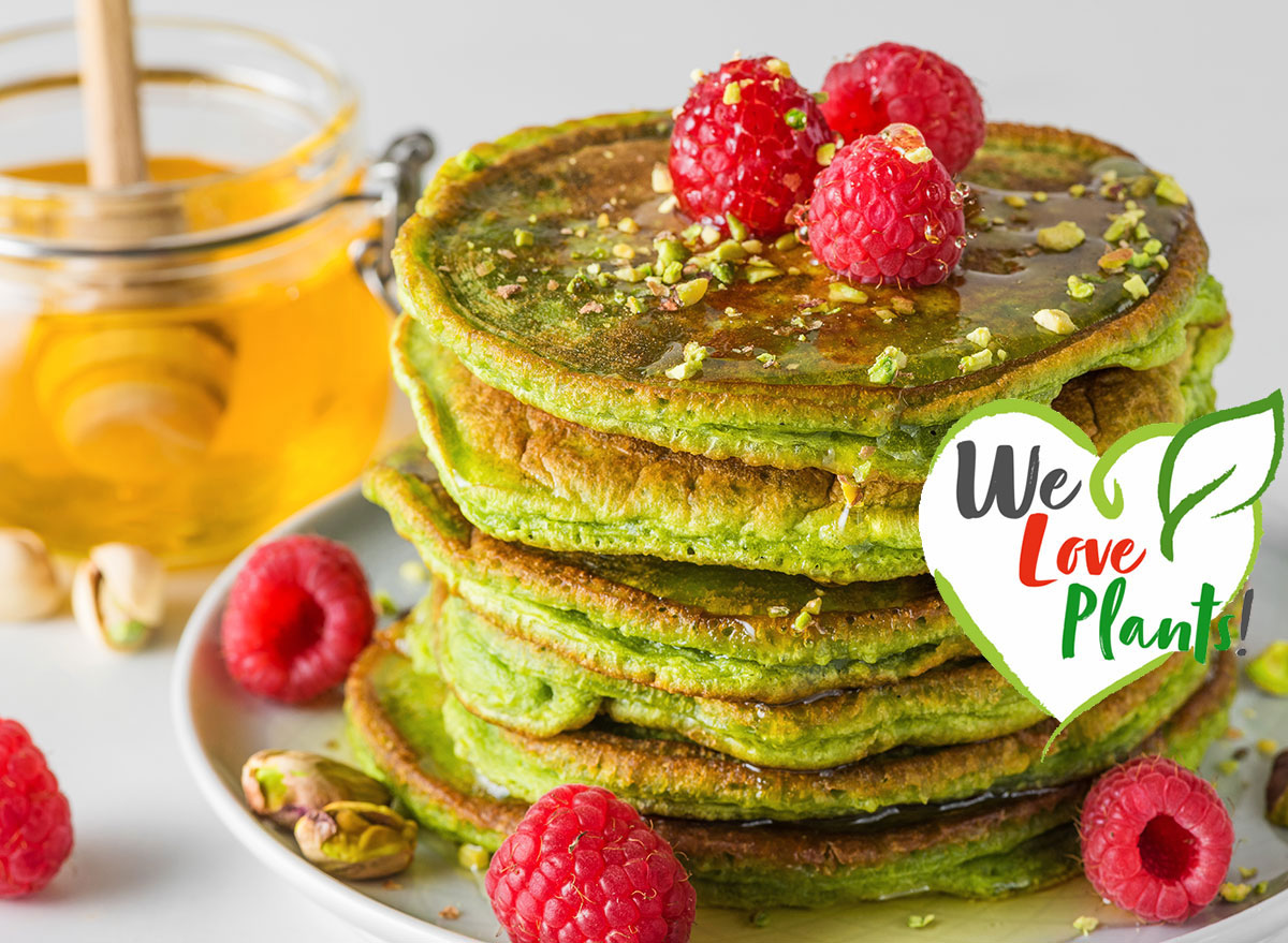 pistachio pancakes