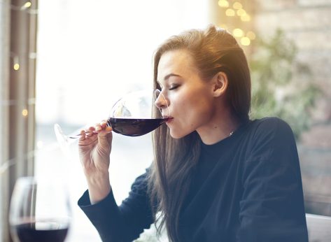 One Side Effect of Drinking Red Wine for Women