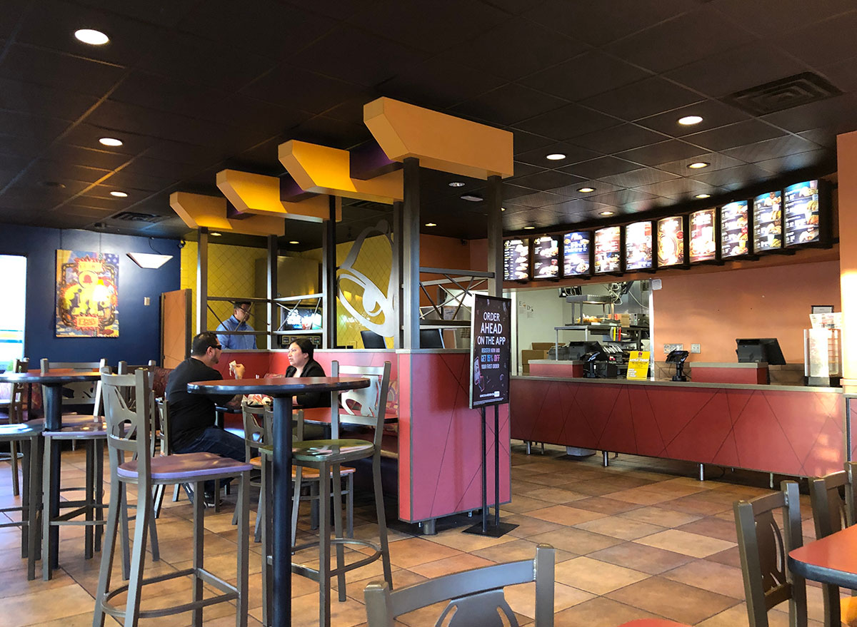 taco bell interior