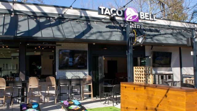 taco bell outdoor area