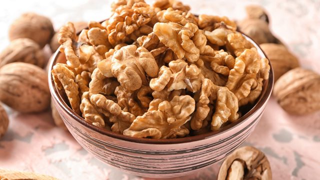 What Happens To Your Body When You Eat Walnuts — Eat This Not That