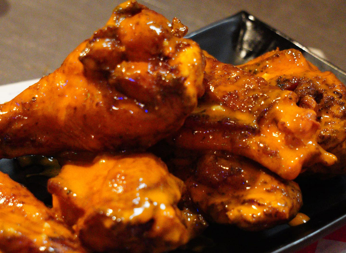 closeup of buffalo wings