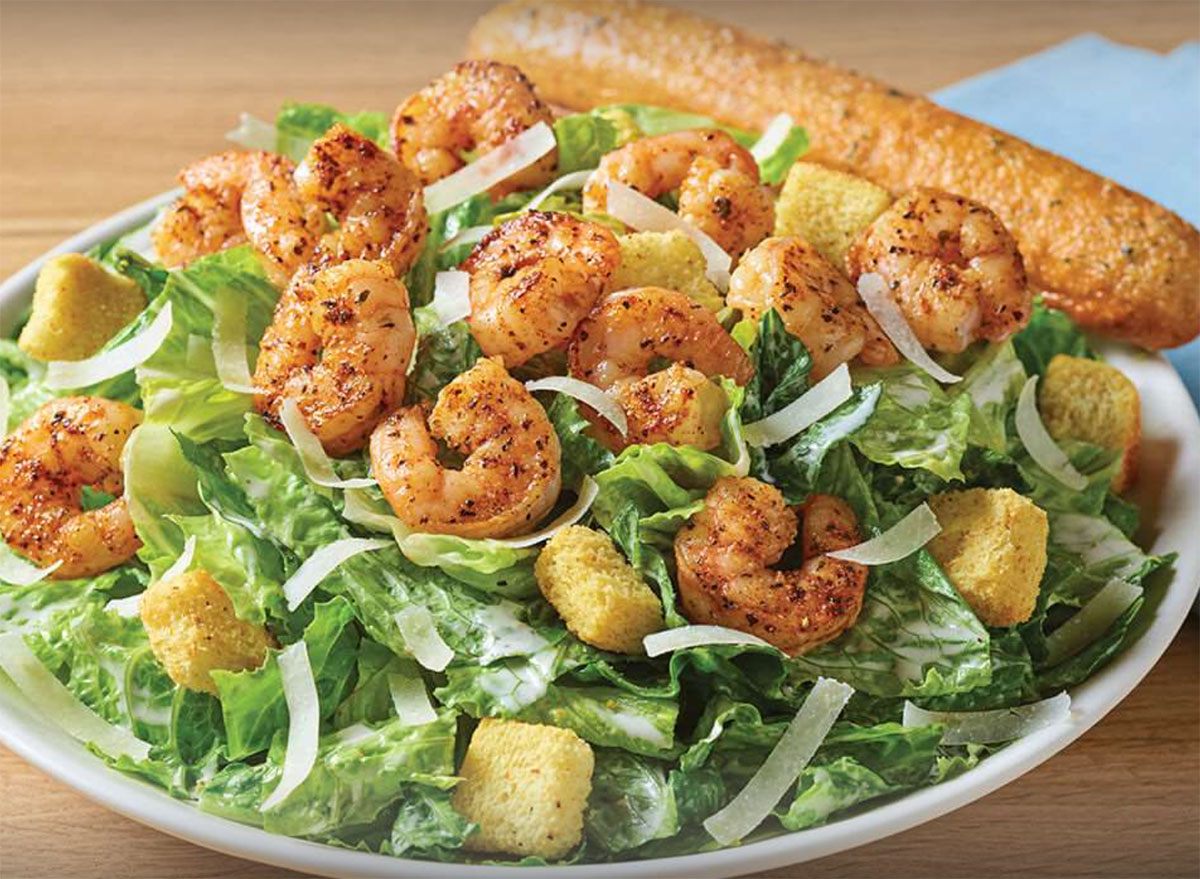 applebees blackened shrimp caesar salad