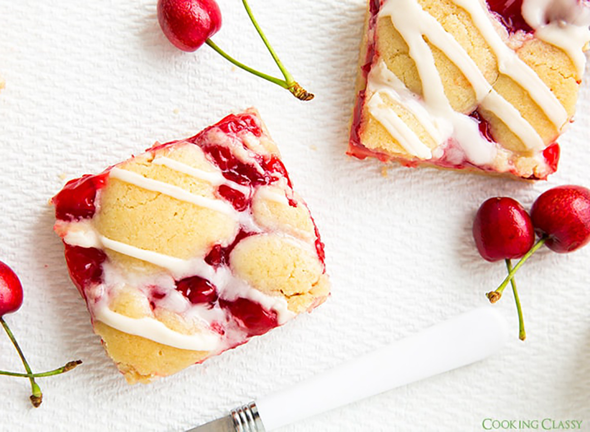 cherry pie kuchen bars