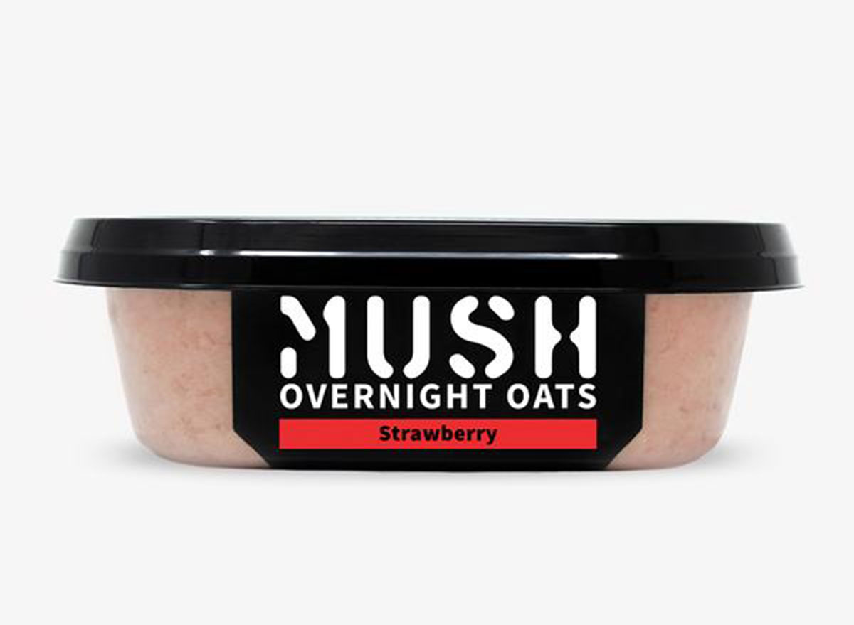mush strawberry overnight oats