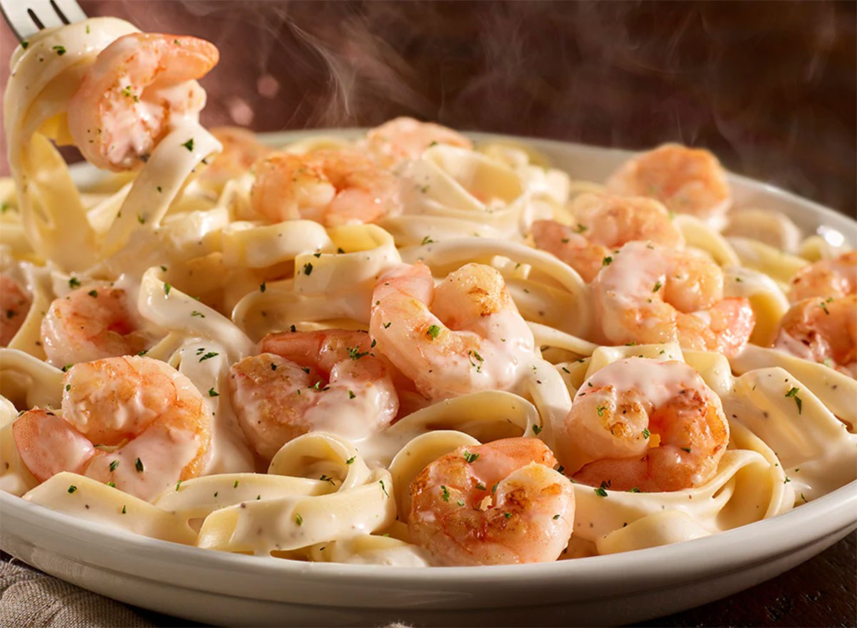 Every Pasta Dinner at Olive Garden—Ranked by Nutrition